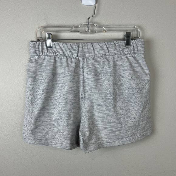 Lululemon On The Fly Short in Wee Are From Space Nimbus Battleship - Picture 3 of 5